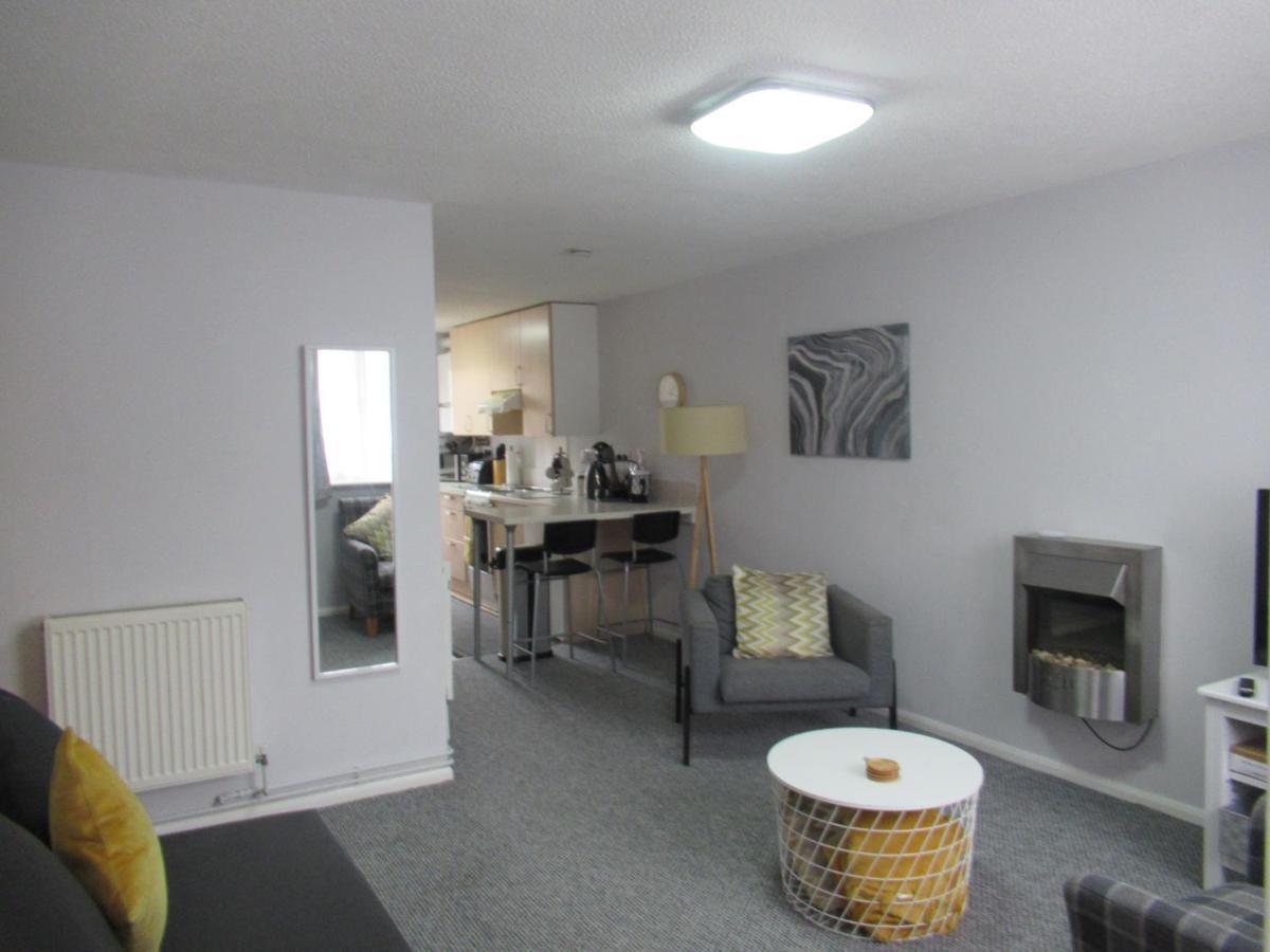 Bradley Stoke Self Contained Ground Floor Apartment Bristol Bagian luar foto