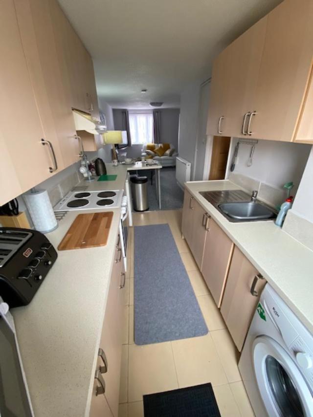 Bradley Stoke Self Contained Ground Floor Apartment Bristol Bagian luar foto