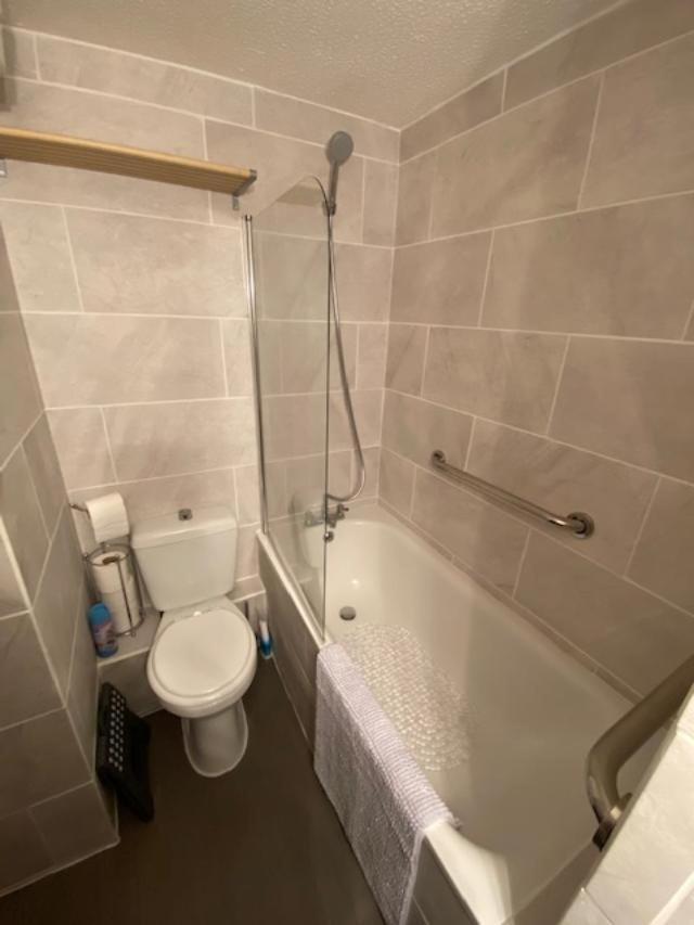 Bradley Stoke Self Contained Ground Floor Apartment Bristol Bagian luar foto